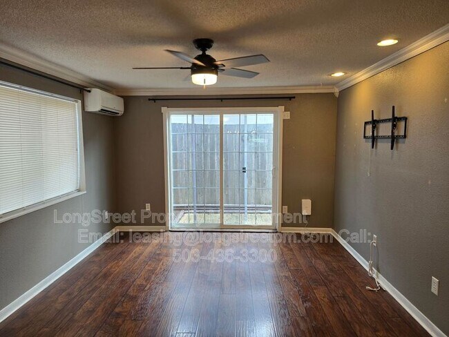 Building Photo - 1740 SW 12th Ave