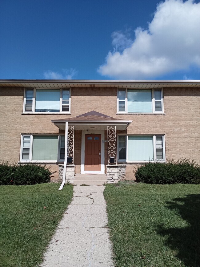 Building Photo - 7314 W Oklahoma Ave