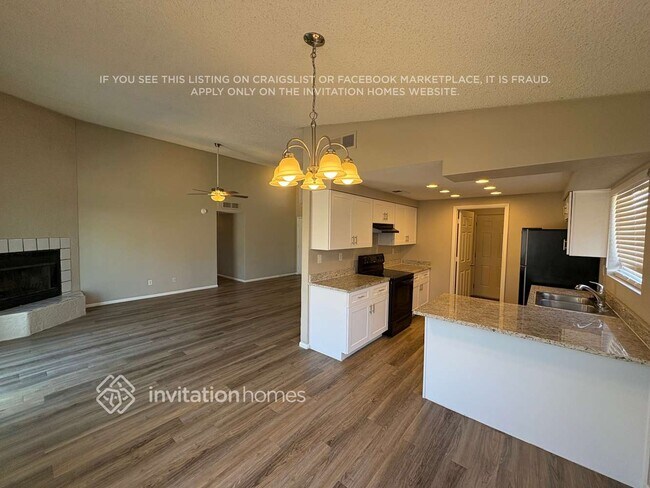 Foto del edificio - 7526 W Desert Cove Ave