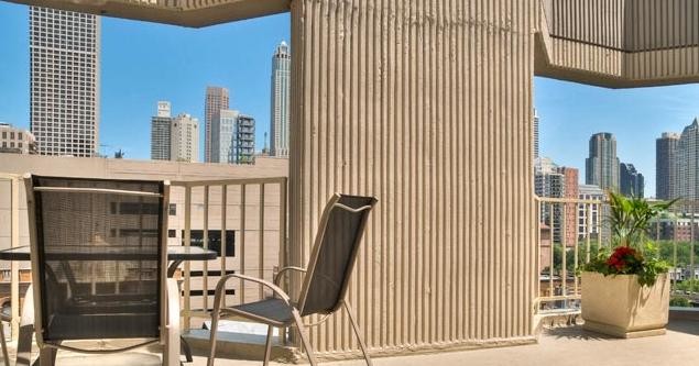 Foto del edificio - 1000 N LaSalle Dr