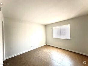 Building Photo - 2112 Venus Ave