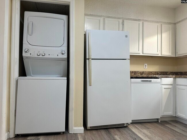 Foto del edificio - 1707-1707 Stahl St