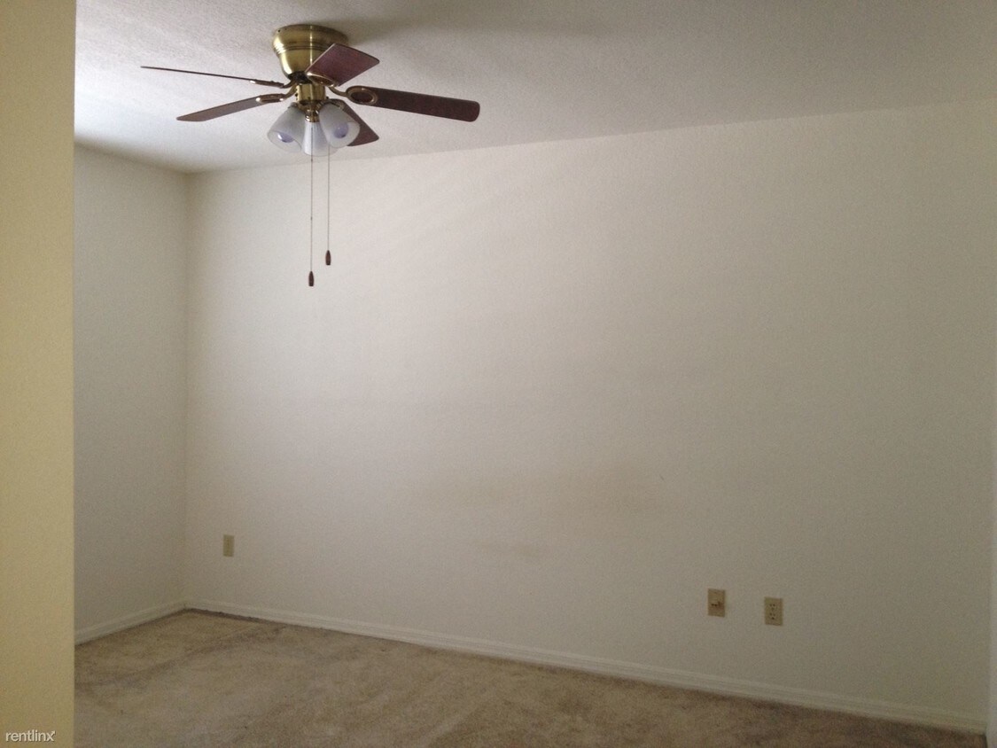 Foto principal - 7340 Westpointe Blvd