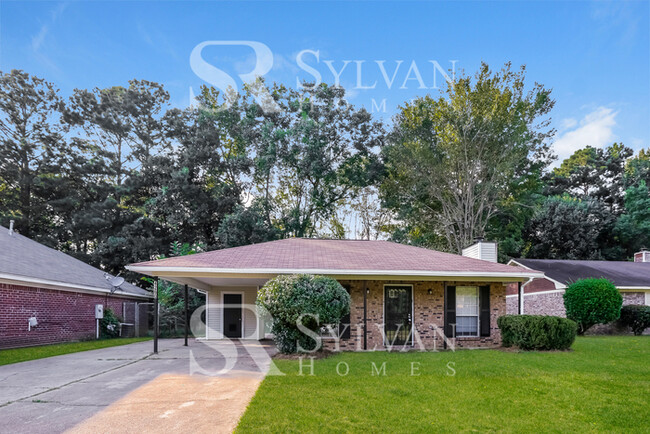 Building Photo - Stunning 3BR, 2BA home