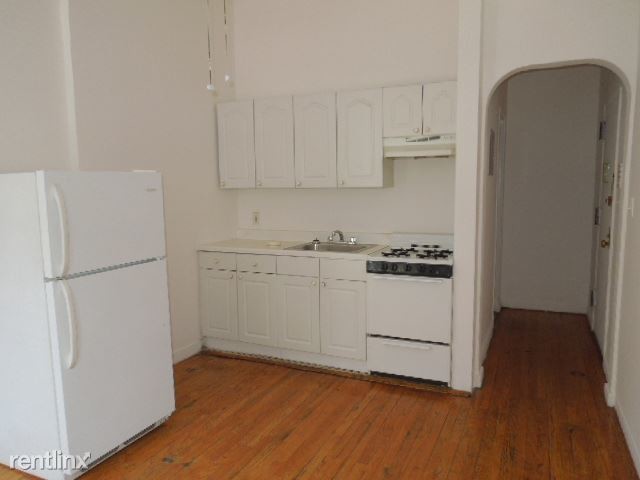 Primary Photo - 469 Saint Johns Pl