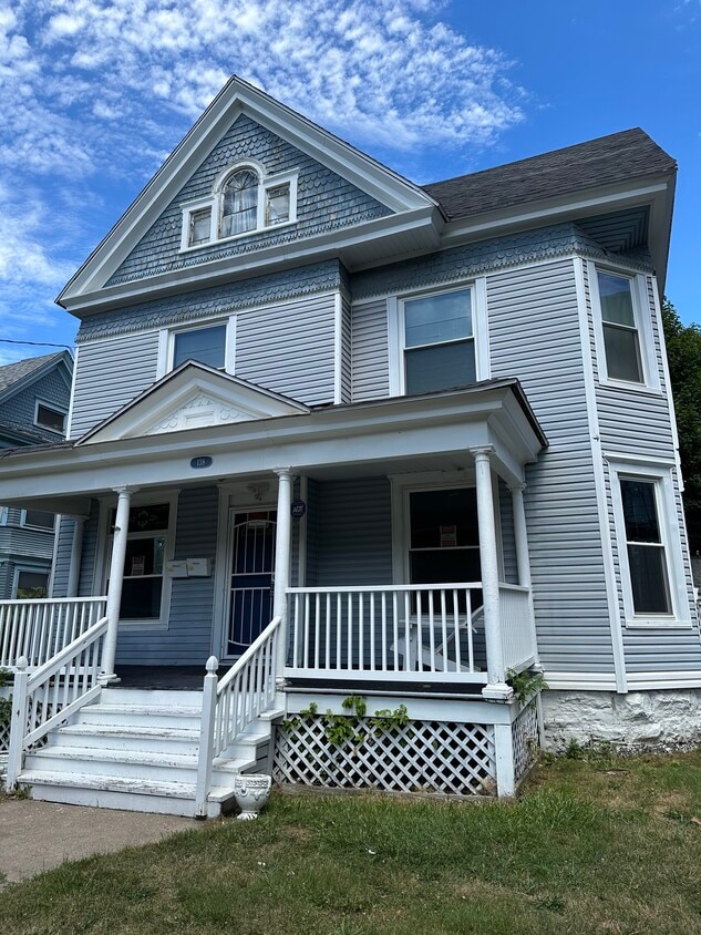 Primary Photo - 138 W Beard Ave