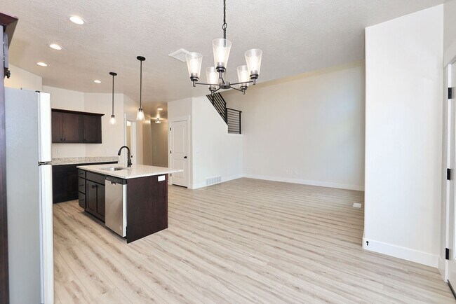 Foto del edificio - 1377 N Sage Dr