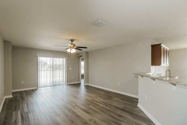 Foto del edificio - 6742 Wirevine Dr