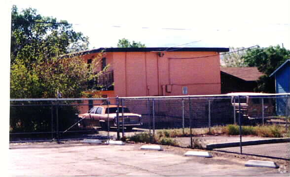 Foto del edificio - 614 Morrill Ave