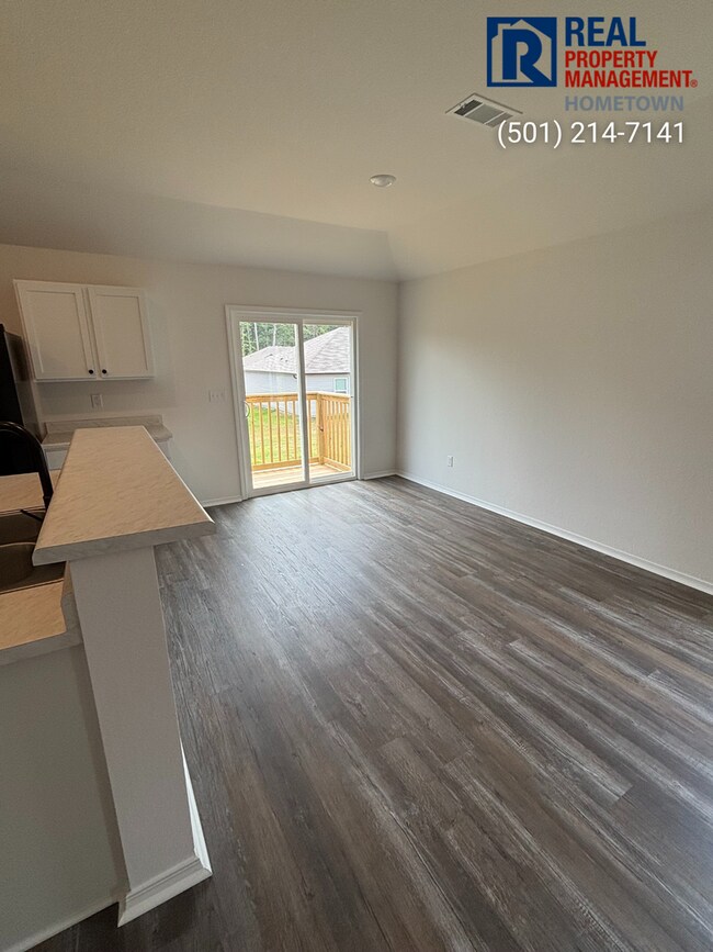 Foto del edificio - 6049 Croft Ave