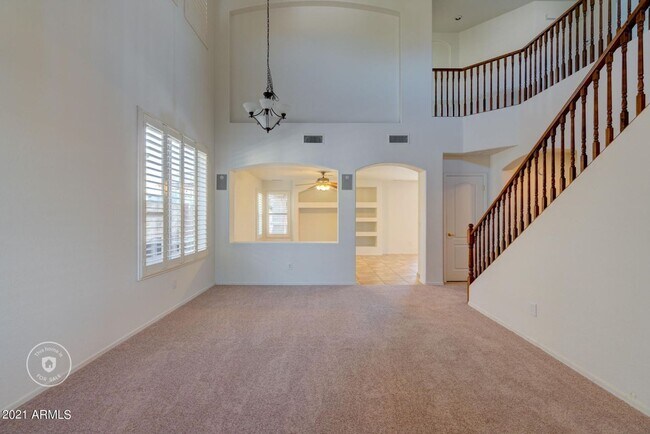 Foto del edificio - Gorgeous 4 Bed 3 Bath 3 Car home in Peoria with community Pool