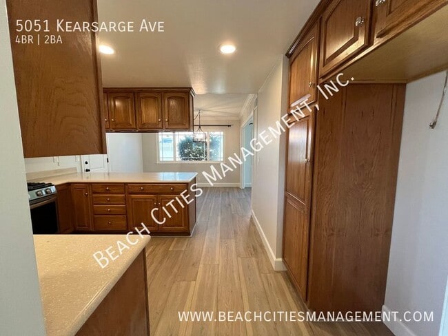 Building Photo - 5051 Kearsarge Ave