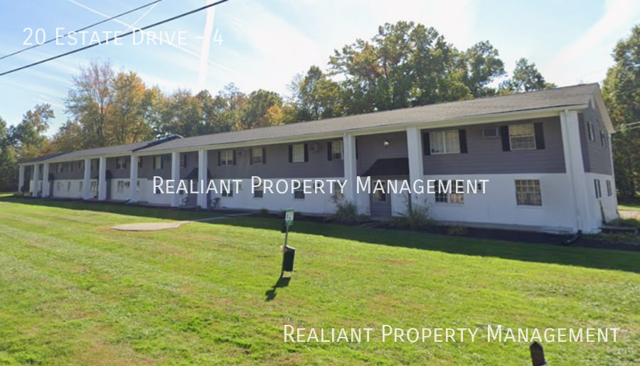 Primary Photo - 20 Estate Dr