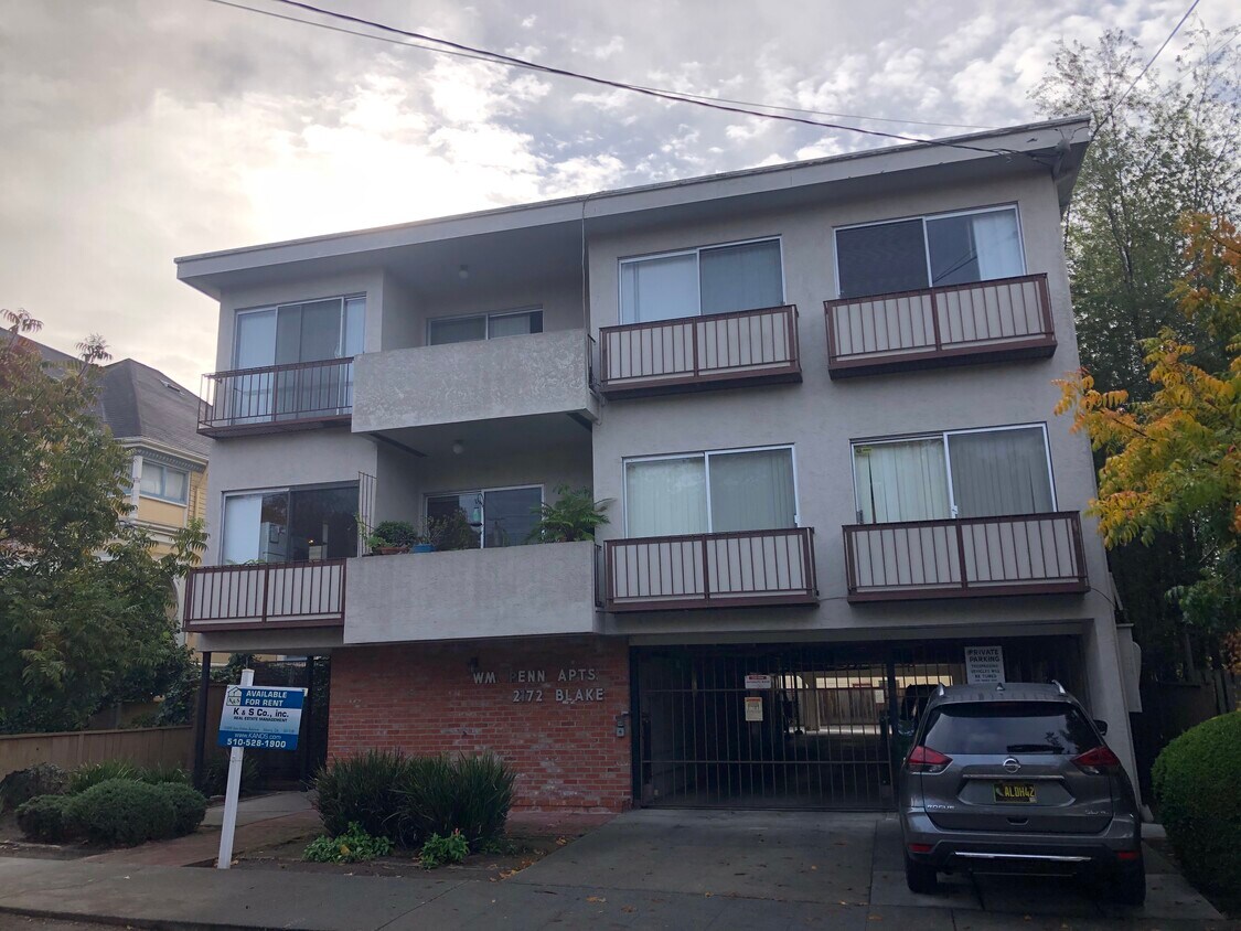 Foto principal - 2172 Blake St