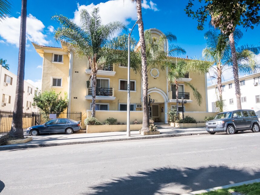 1825 Tamarind Ave, Los Angeles, CA 90028 Apartments in Los Angeles