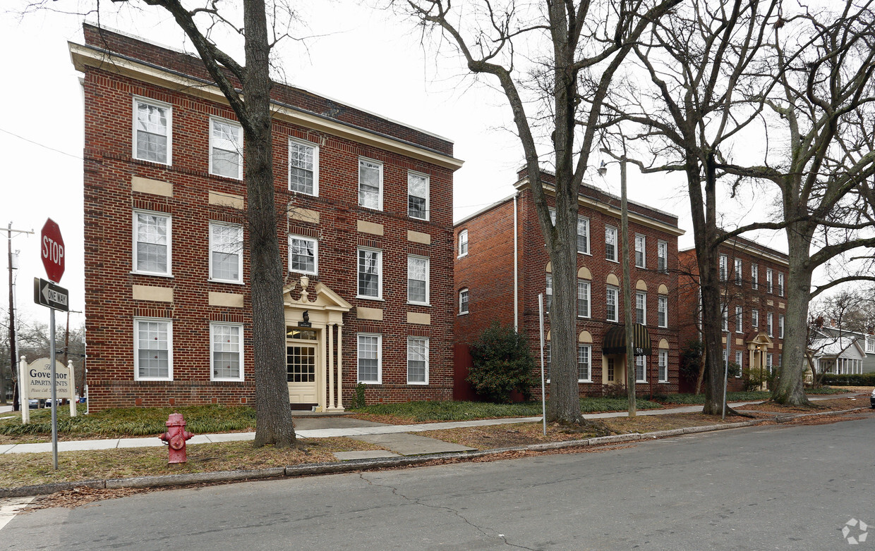 Primary Photo - The Governor Apartments