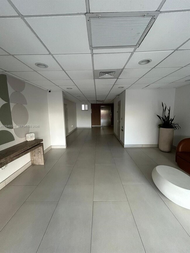 Foto del edificio - 1666 West Ave