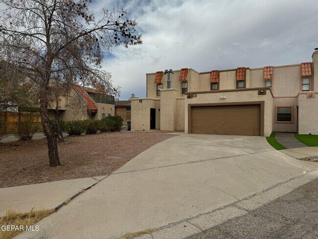 Building Photo - 1587 Bengal Dr