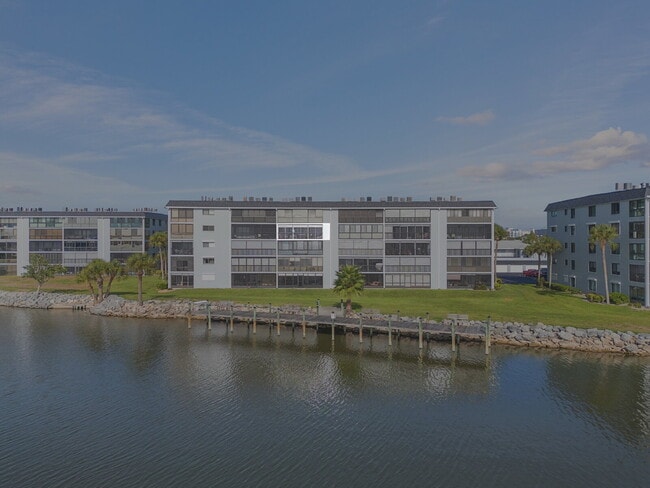 Foto del edificio - Four Seasons River Front Condo