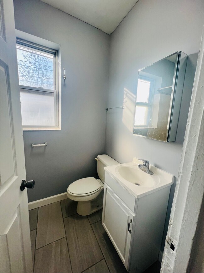 Foto del edificio - 3230 Home Ave