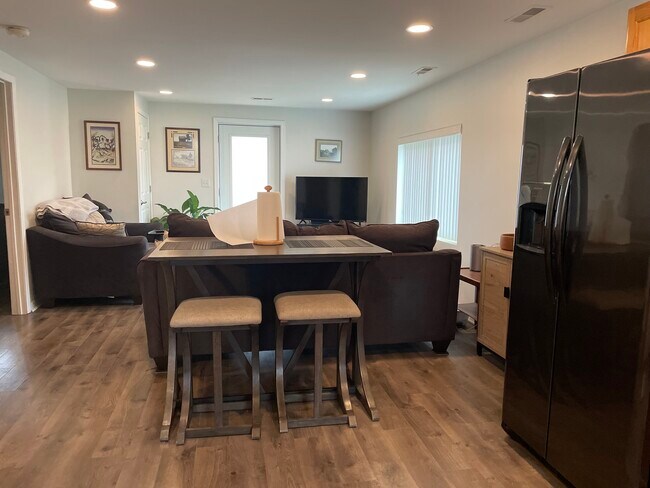 Foto del edificio - 322 Hathaway St