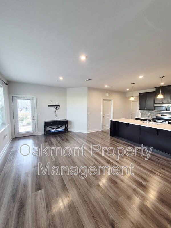 Building Photo - 3700 Maze Runner Dr