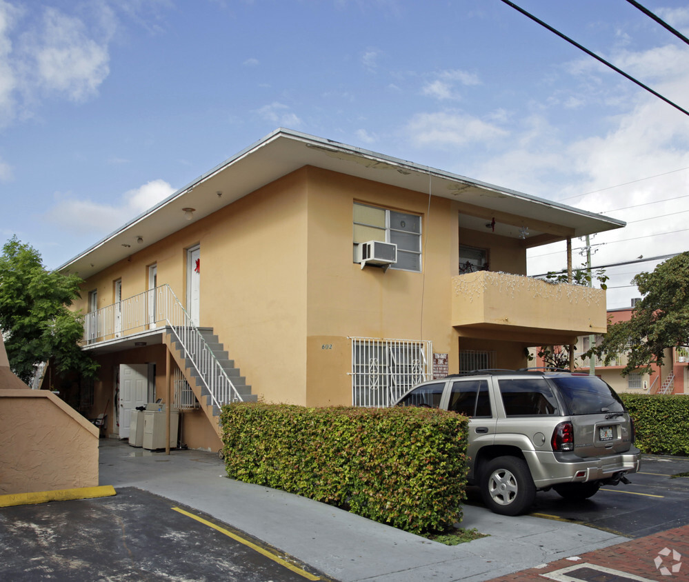 Foto principal - 602-610 SW 13th Ave