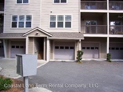 Primary Photo - 2 br, 2.5 bath House - 60 Paddleboat Lane ...