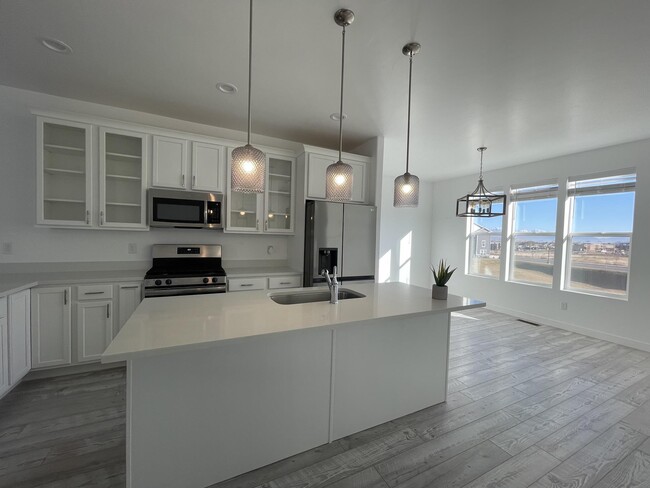 Building Photo - 5203 W Shady Park Ln