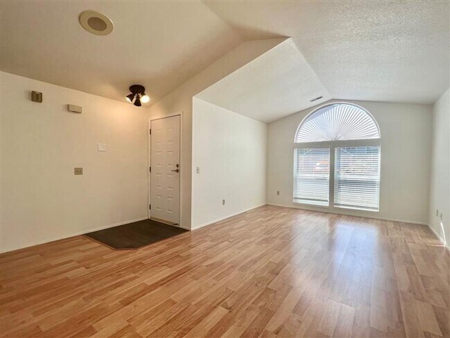 Foto del edificio - Charming Rambler in Kent!