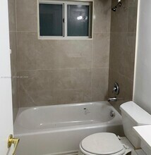 Building Photo - 151 SE 6th Ave