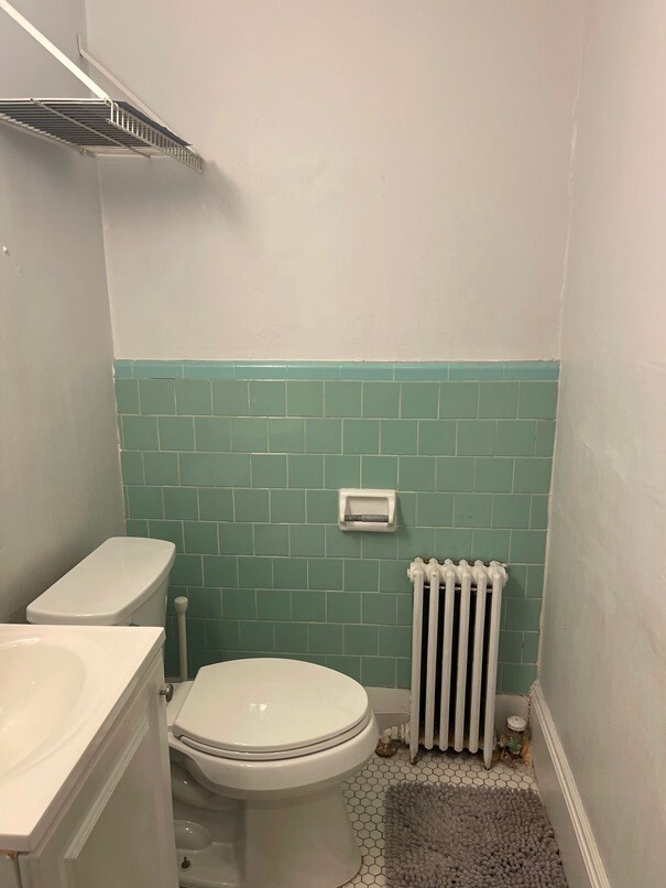 Building Photo - 469 Beacon St