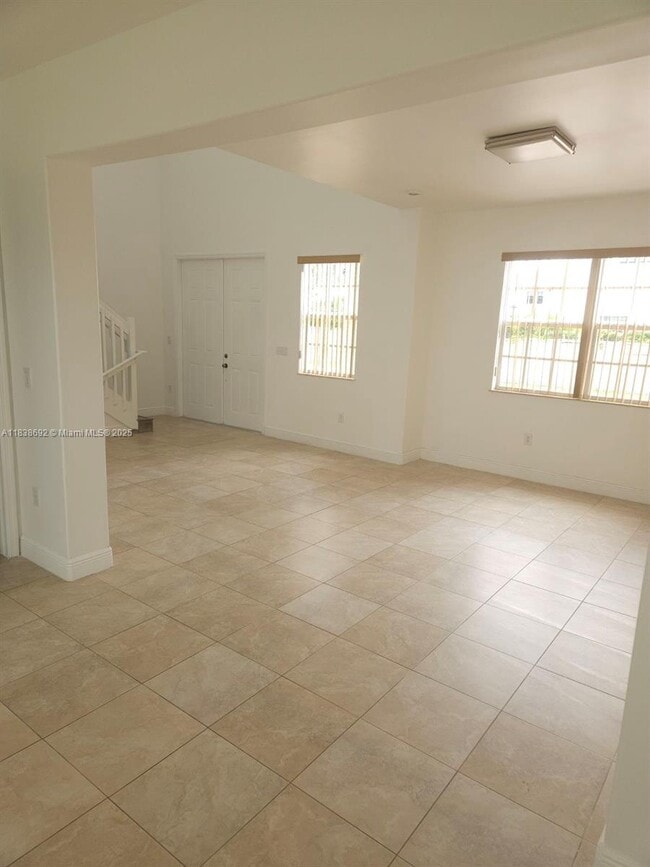 Building Photo - 7001 SW 89th Ct