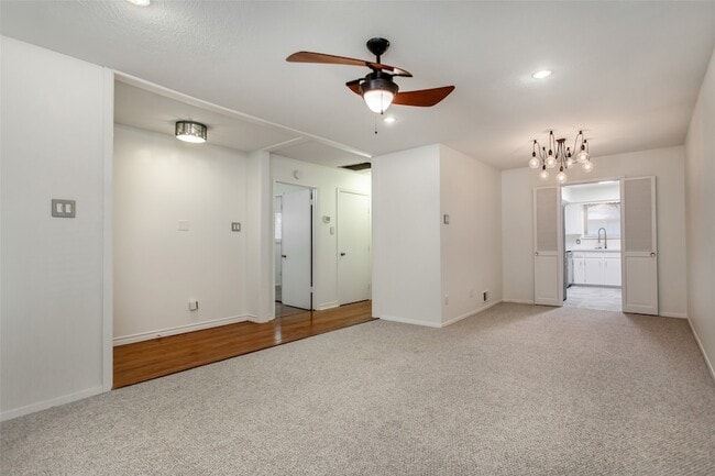 Building Photo - 7475 Brentcove Cir