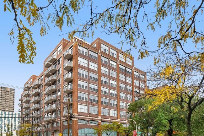 Foto del edificio - 933 W Van Buren St