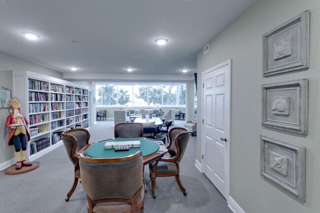 Building Photo - 2668 Beach Blvd Unit 906