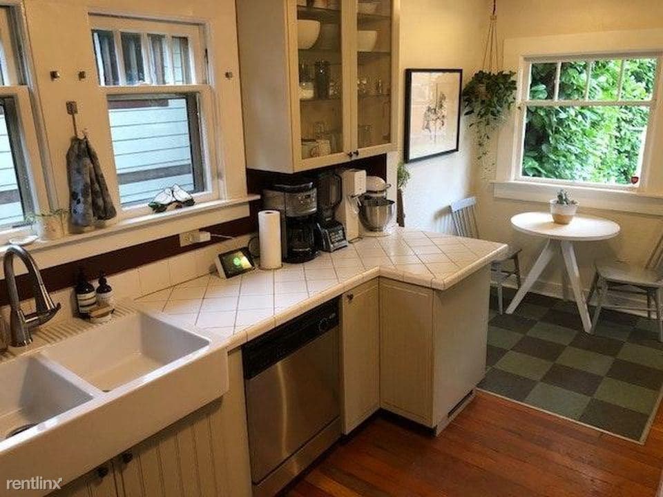 Primary Photo - 2 br, 1 bath House - 6701 Northeast Garfie...