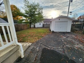 Building Photo - 2316 Rosemont Blvd