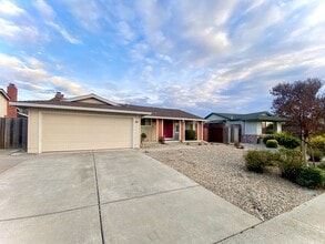 Building Photo - 2156 Hartford Dr