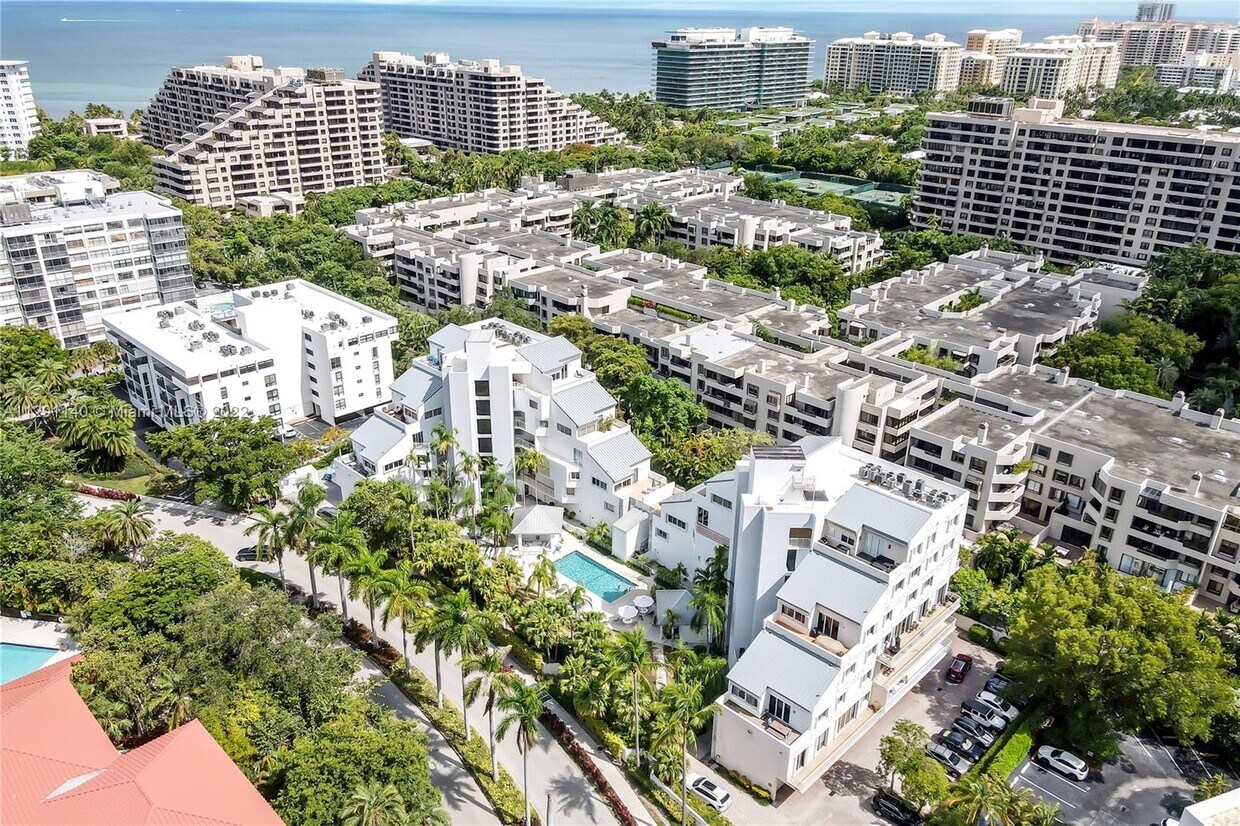 50 Ocean Ln Dr Unit 208, Key Biscayne, FL 33149 Condo for Rent in Key
