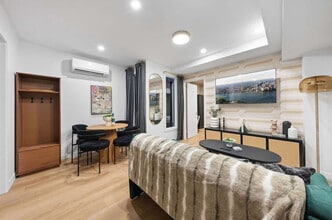 Building Photo - 168 McCaul St