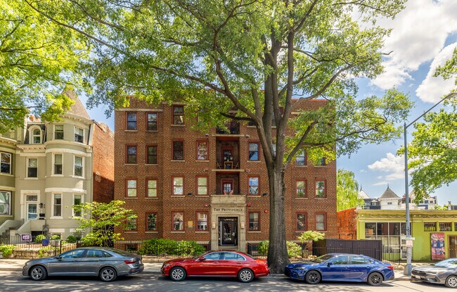 Foto del edificio - 70 Rhode Island Ave NW
