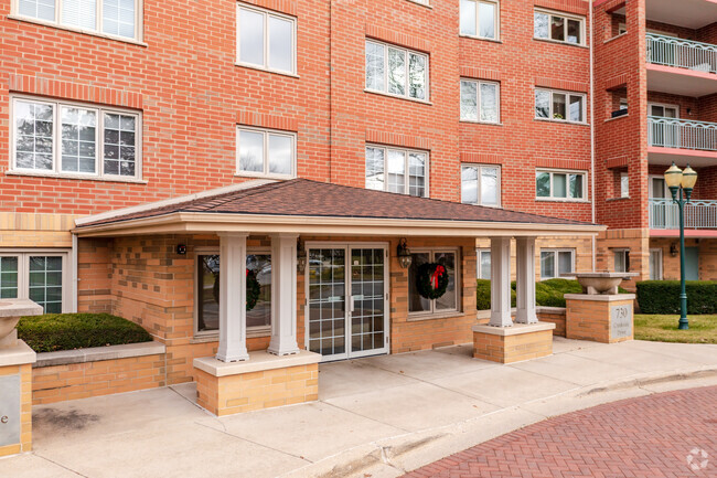 Entrance - Creekside at Old Orchard