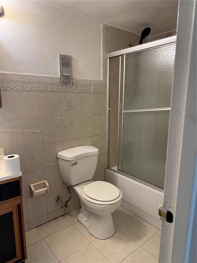 Foto del edificio - 16851 NE 23rd Ave