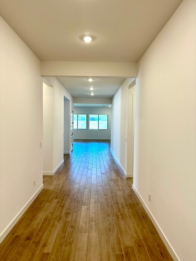 Building Photo - Fantastic "Holly" floor plan in Bella Vista Farms