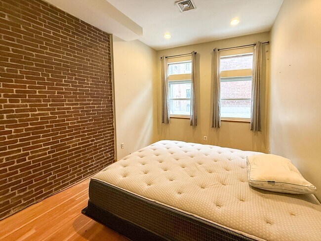 Foto del edificio - 49-51-51 Temple Pl