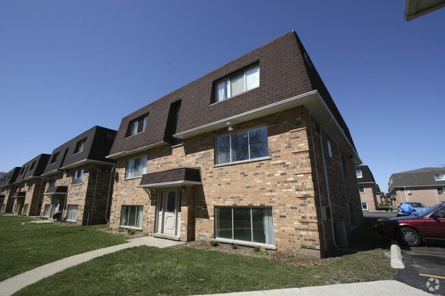 Building Photo - 9973 Linda Ln