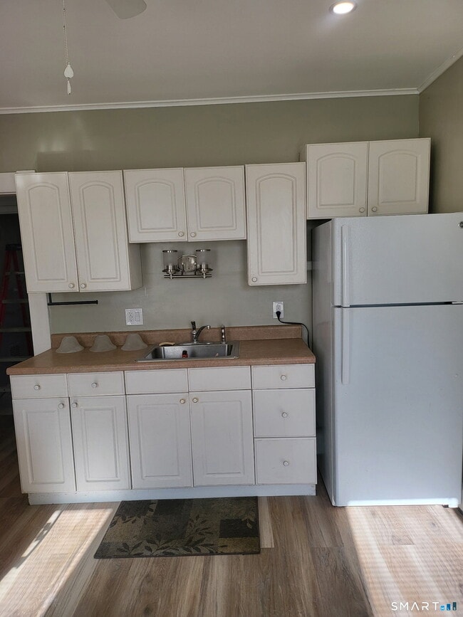 Building Photo - 20 Elmer St