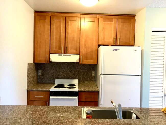 Building Photo - 73 Castlebridge Dr
