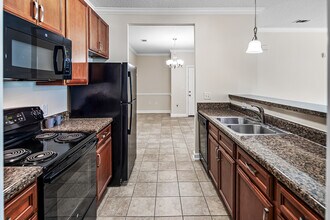 Building Photo - Dilworth